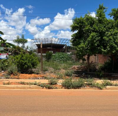 Terreno a venda no bairro Sagrada Família